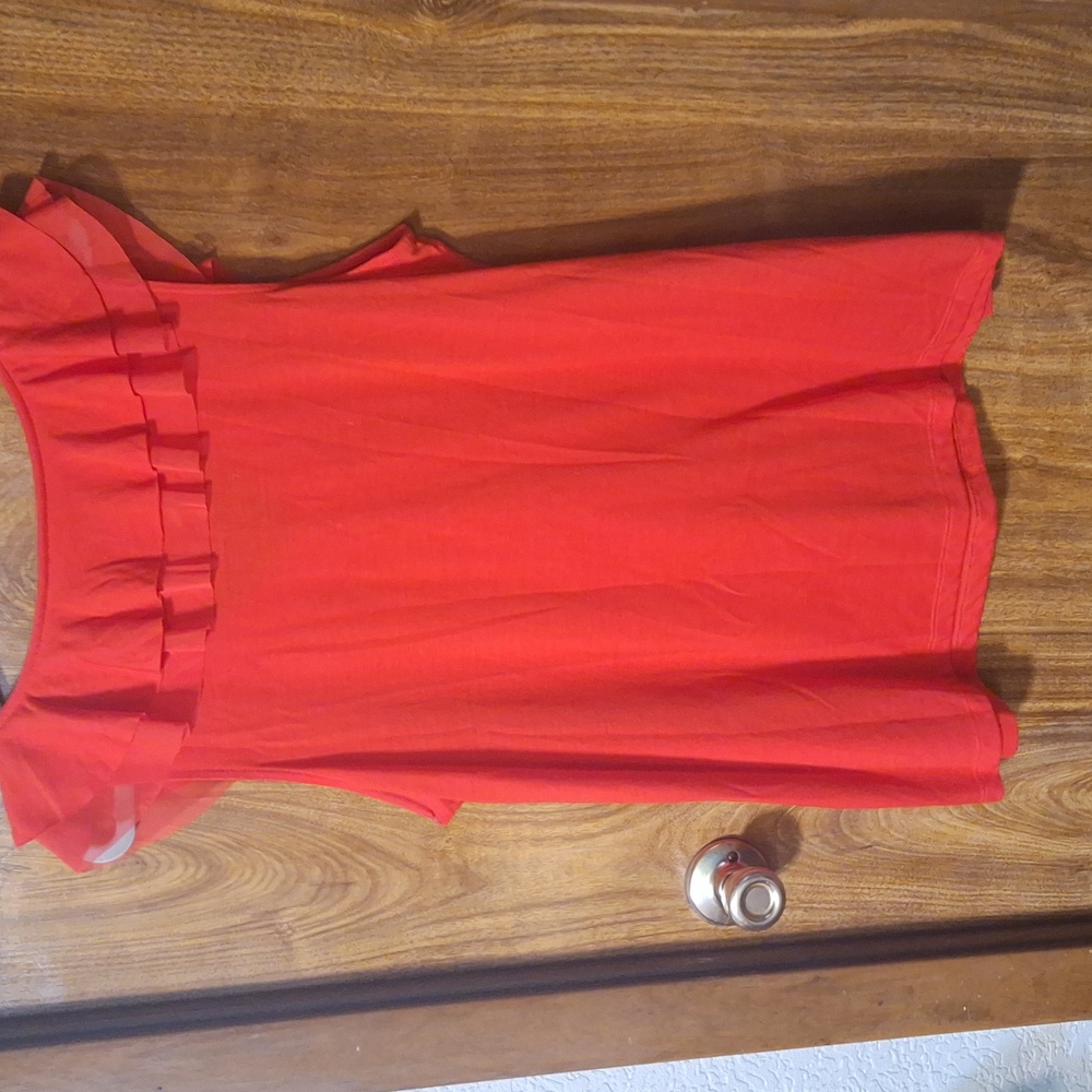 Red Ruffled Sleeveless Top - Picture 2 of 2